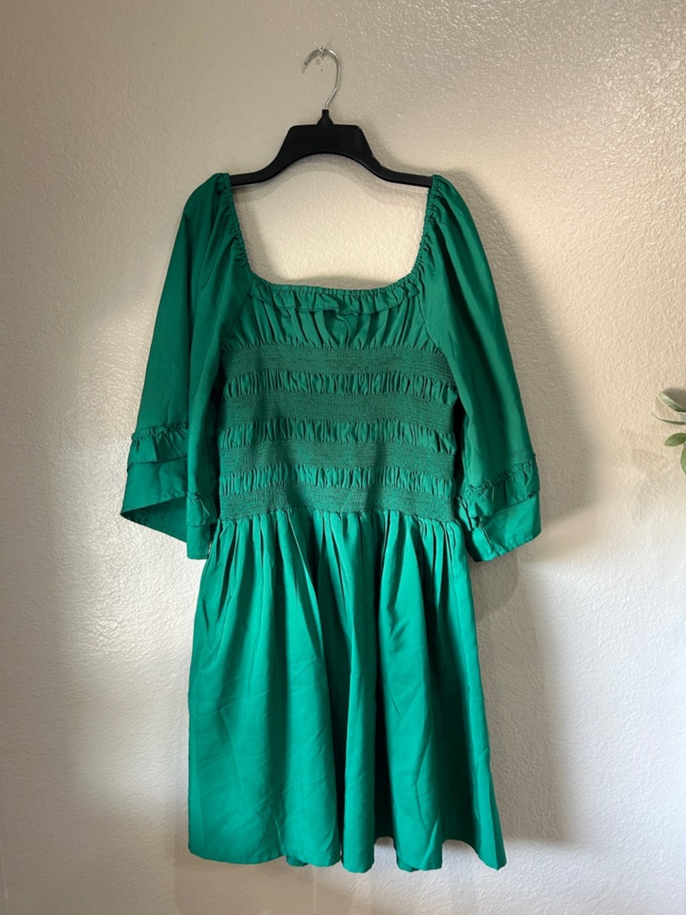 Girl Soul Women’s Green Smocked Waist Mini Dress  Bell Sleeve Ruffle Sz 1X Boho